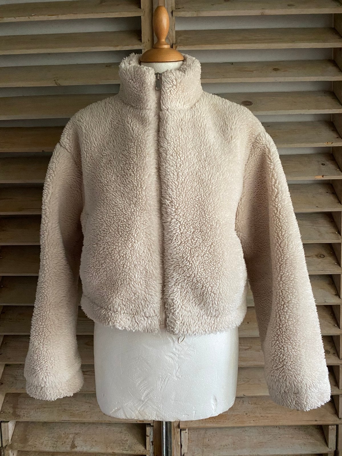 Teddy jas Primark maat: S, Ophalen of Verzenden, Zo goed als nieuw, Maat 36 (S), Beige