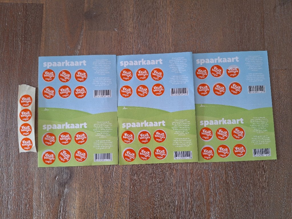 4 spaarkaarten + 4 zegels voor fruitbeestjes knuffels Coop, Coop, Ophalen of Verzenden