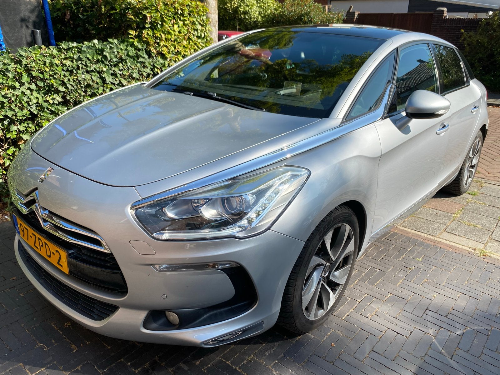 Citroën DS5 1.6 THP 115KW AUT 2012 Grijs so chic, 745 kg, Particulier, 1395 kg, 1500 kg