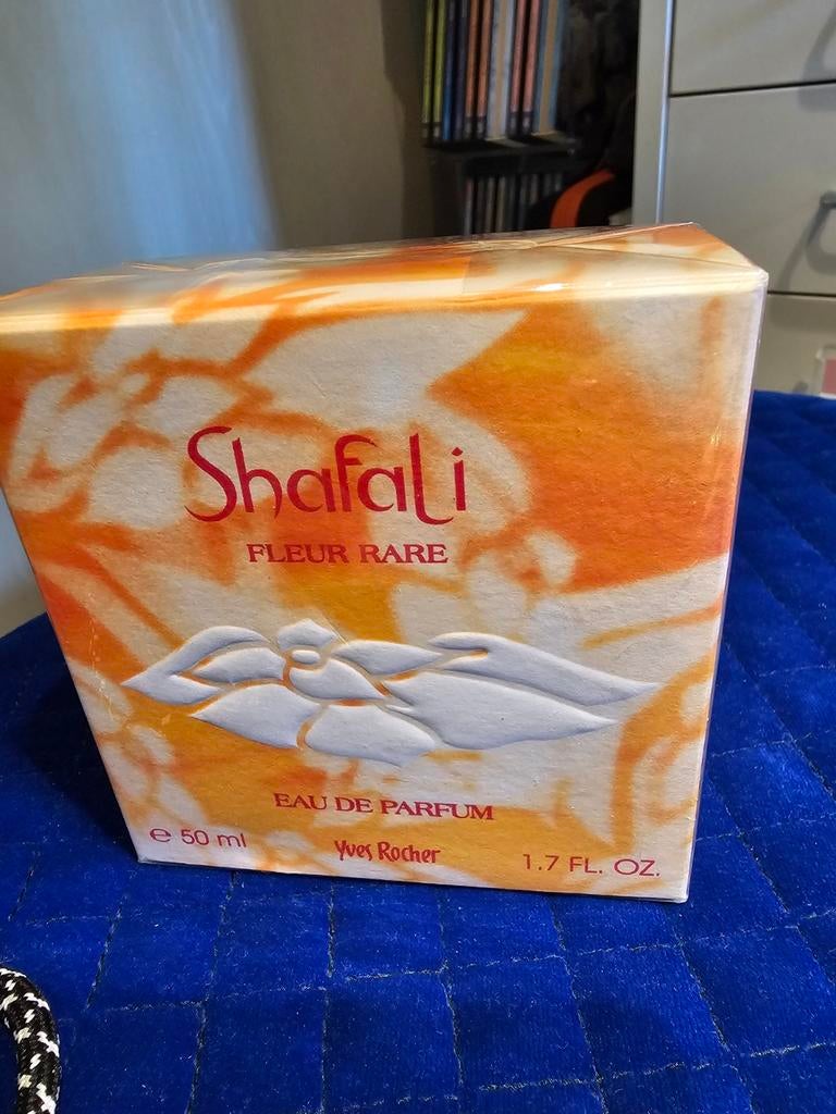 SHAFALI /EDT /YVES ROCHER /50 ML /ZELDZAAM, Ophalen of Verzenden, Zo goed als nieuw