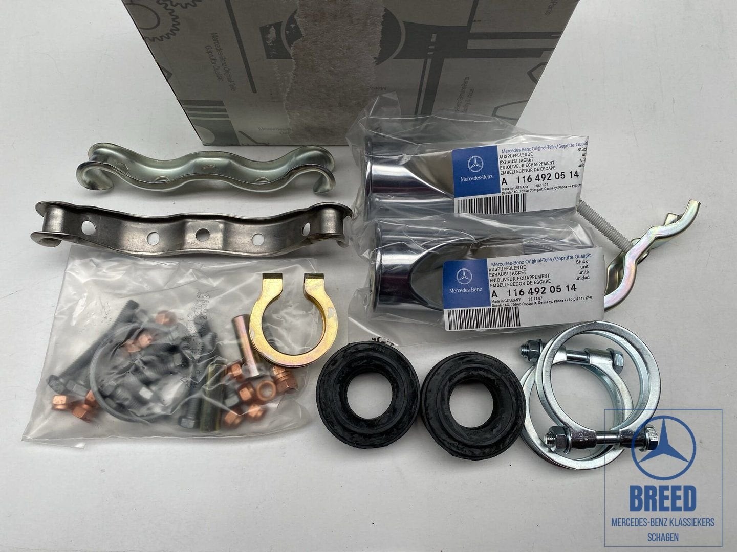 NOS reparatieset uitlaat voor Mercedes-Benz R107 350 450, Auto-onderdelen, -, Nieuw, Ophalen of Verzenden, -