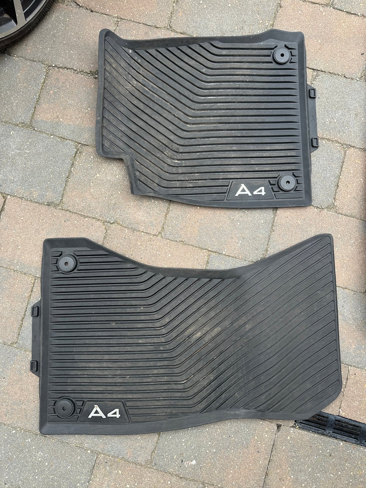 Te koop: Audi A4 auto matten, Auto diversen, Automatten, Ophalen, Gebruikt