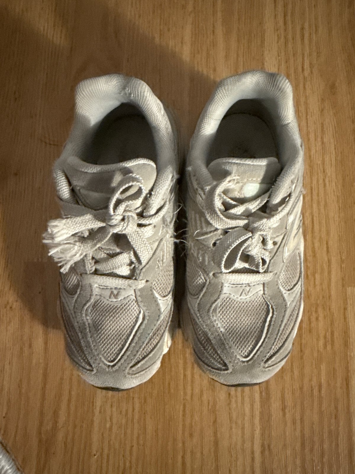 New Balance 9060 Sneakers - Grijs, Ophalen of Verzenden