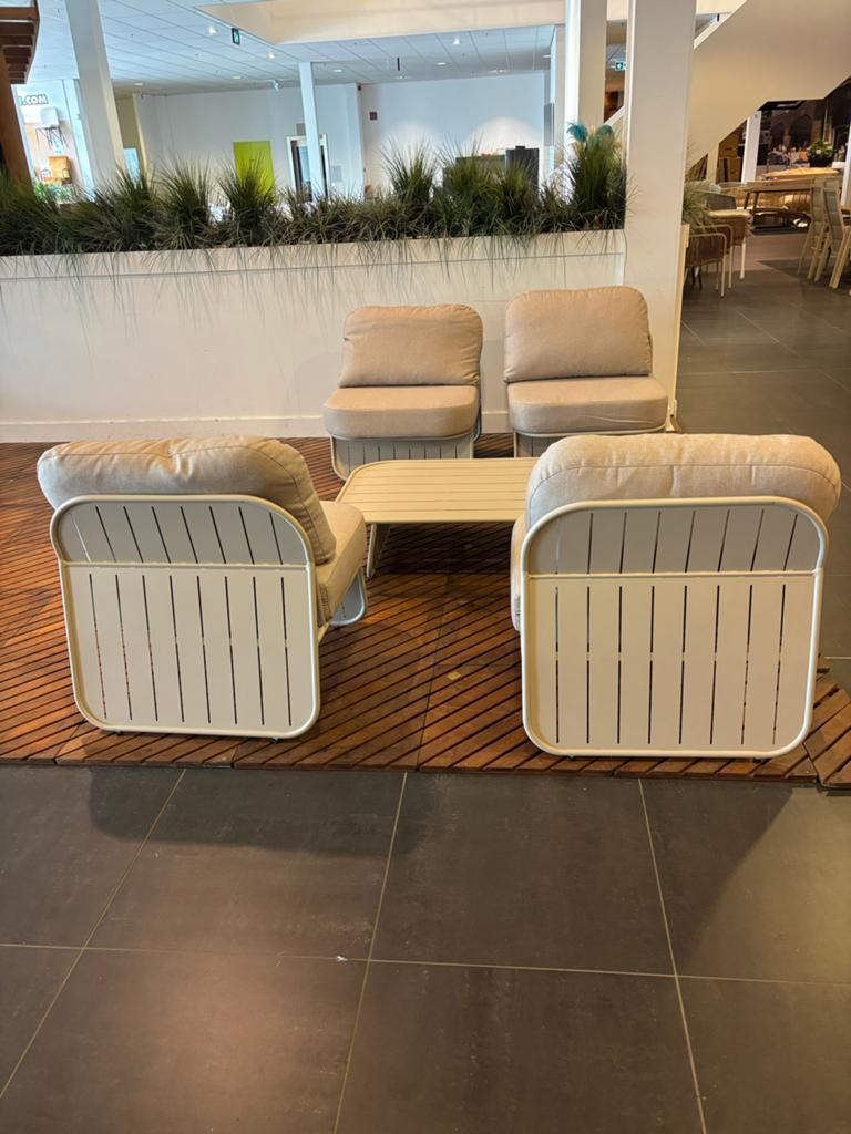 Moderne aluminium loungeset met 4 zitplaatsen, Tuin en Terras, Tuinsets en Loungesets, 4 zitplaatsen, Gebruikt, Aluminium, Ophalen of Verzenden