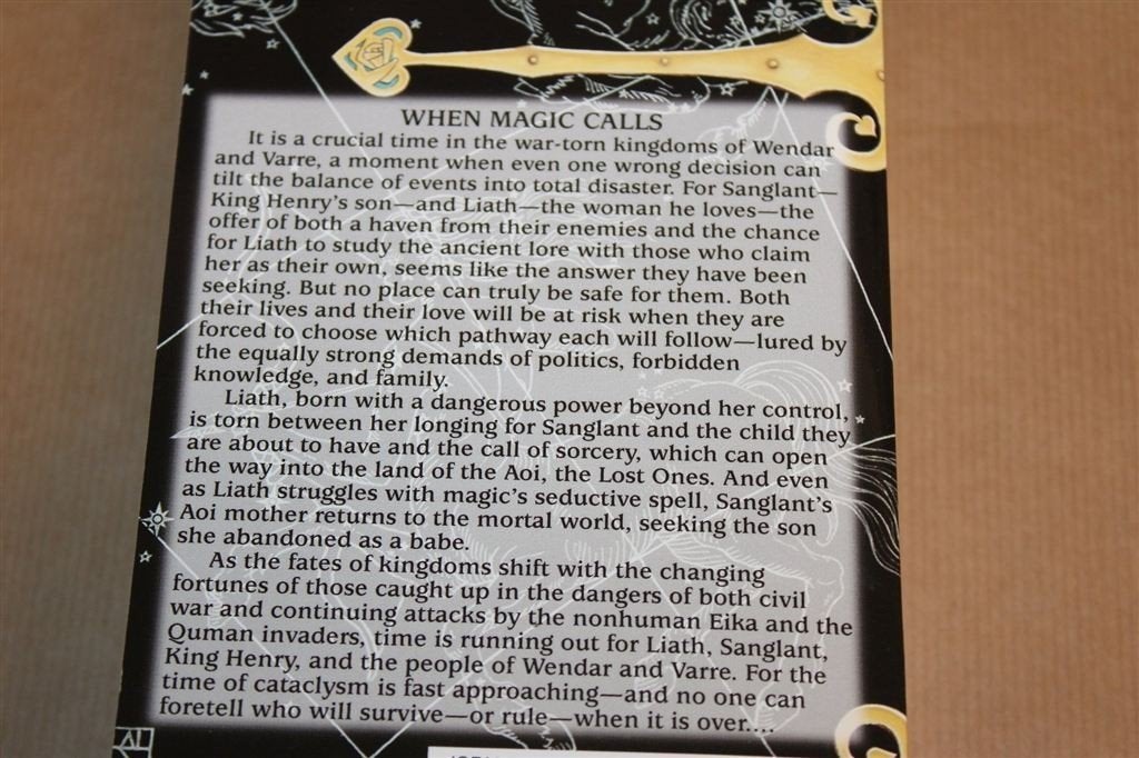 The Burning Stone — Crown of Stars 3, Liath en Sanglant, Ophalen of Verzenden, Zo goed als nieuw