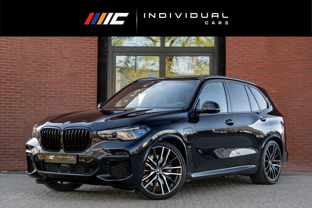 BMW X5 xDrive45e M-Sport 4-Wielsturing CoPilot Laser Pano, Automaat, Gebruikt, 394 pk, Zwart