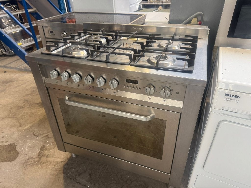 Ariston 90 cm fornuis schoon garantie bezorging, 60 cm of meer, Ophalen of Verzenden, Zo goed als nieuw, Gas