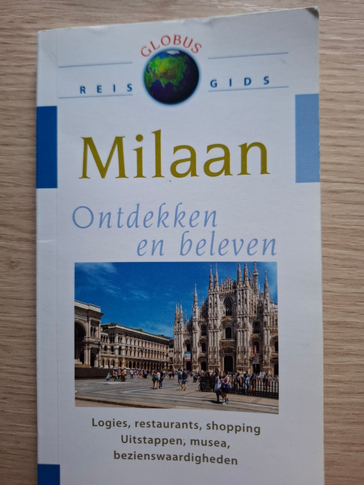 Globus Reisgids Milaan: Ontdekken en Beleven, Europa, Ophalen of Verzenden, Reisgids of -boek, Gelezen