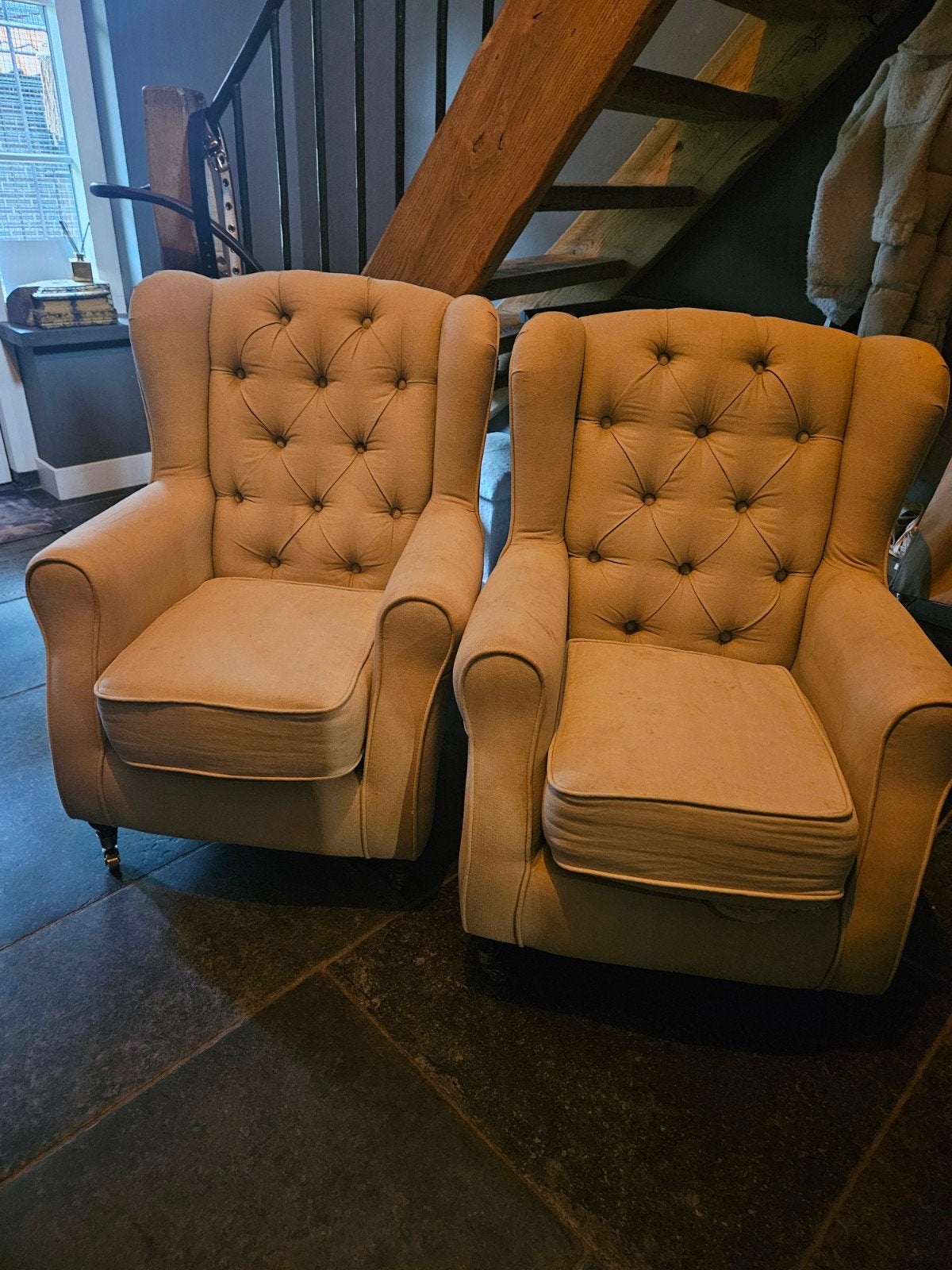 Twee fauteuils met gebruikssporen, Huis en Inrichting, Fauteuils, Ophalen, Gebruikt, 75 tot 100 cm, 75 tot 100 cm