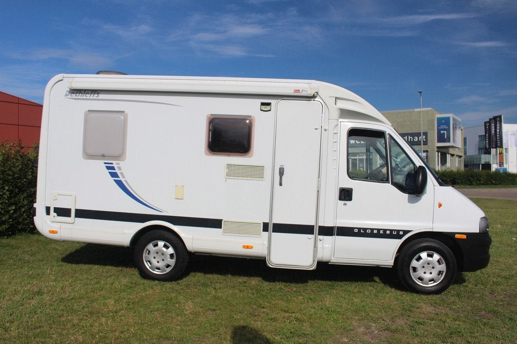 Dethleffs Globebus 2, (2005) Airco (motorairco)., Tot en met 2, Bedrijf, 5 tot 6 meter, Half-integraal