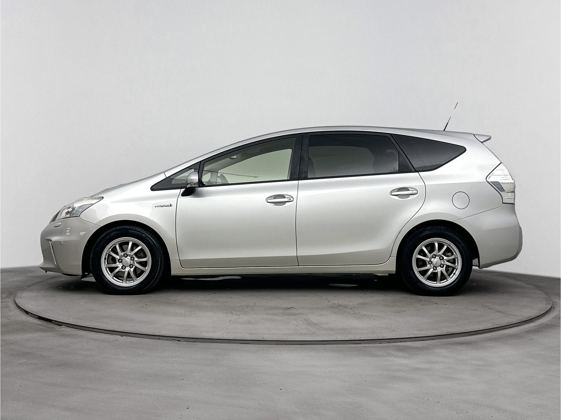 Toyota Prius Wagon 1.8 Dynamic Business | 7P | Pano | Parkee, Auto's, Gebruikt, 4 cilinders, Origineel Nederlands, Grijs