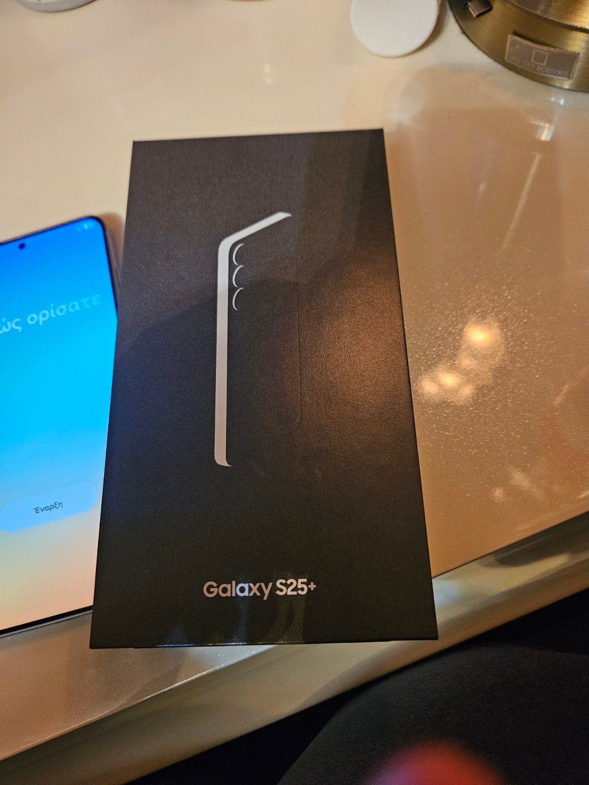 Foto 7 van Samsung Galaxy S23+ 256GB Silver Shadow - Zo goed als nieuw