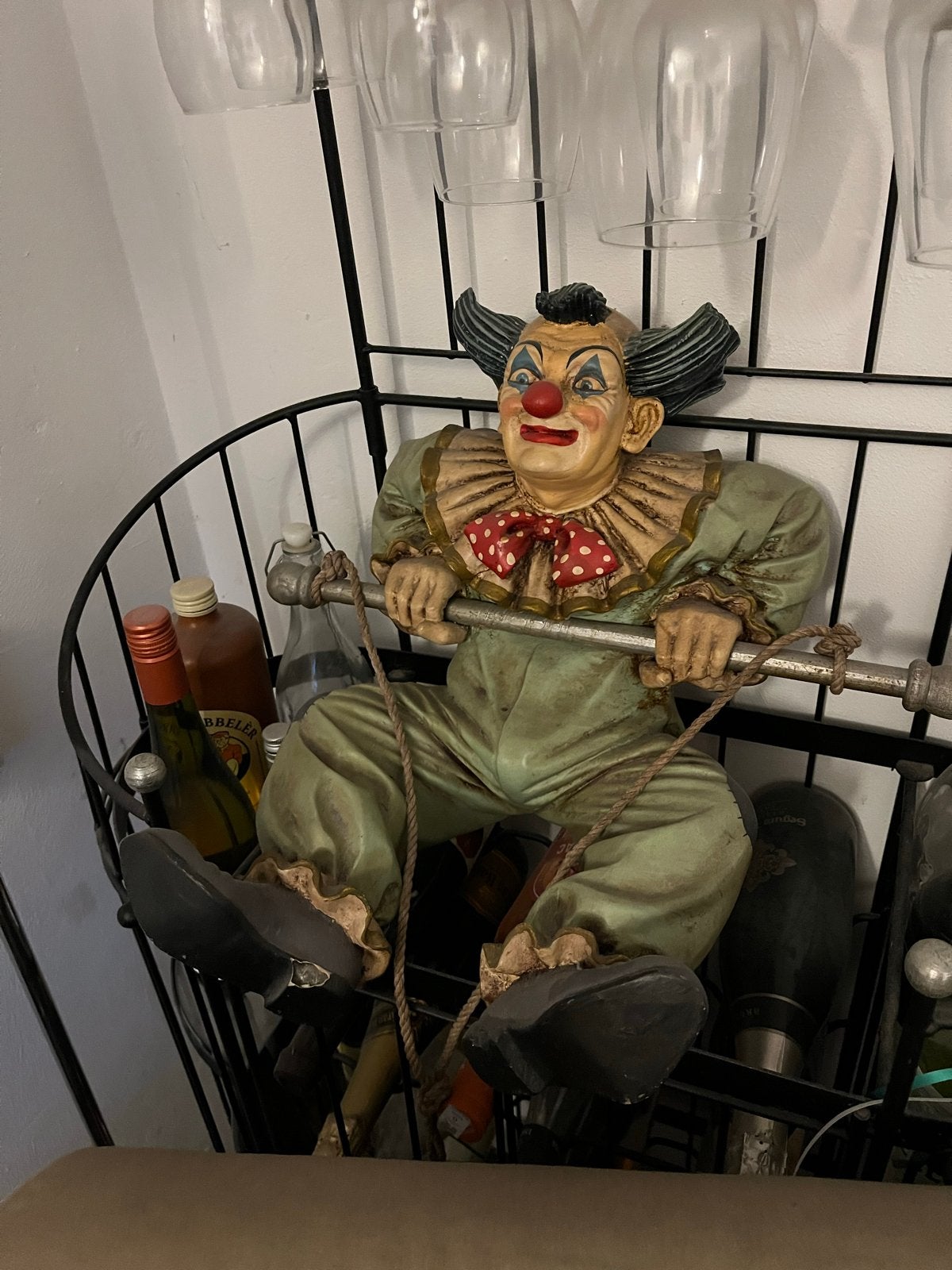 Clown op rekstok - Decoratief beeld met lichte beschadiging, Ophalen, Gebruikt