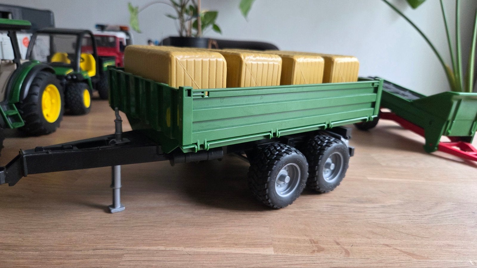 Bruder kiepwagen/aanhanger groen, Ophalen of Verzenden, Zo goed als nieuw