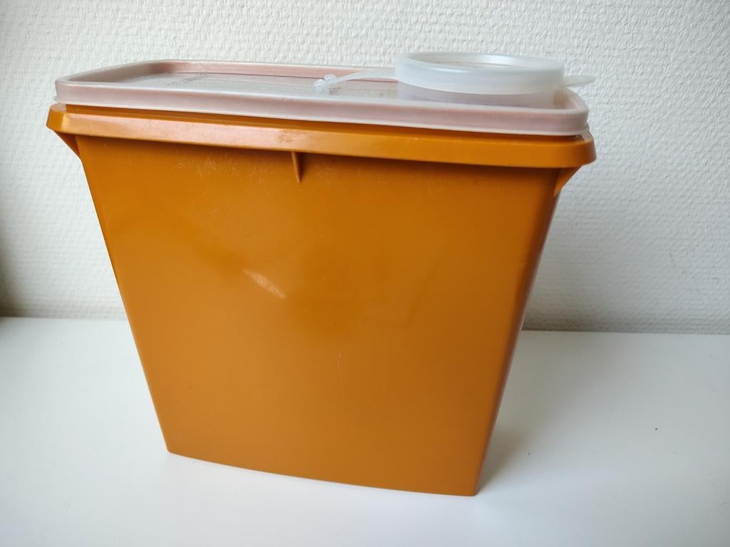 Vintage Tupperware, grote voorraadbak met strooideksel, Ophalen of Verzenden, Zo goed als nieuw, Overige typen