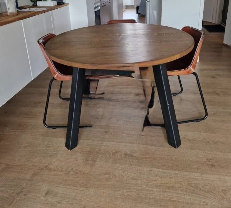 Ronde eettafel met zwarte poten, Ophalen, Gebruikt, 100 tot 150 cm, Rond