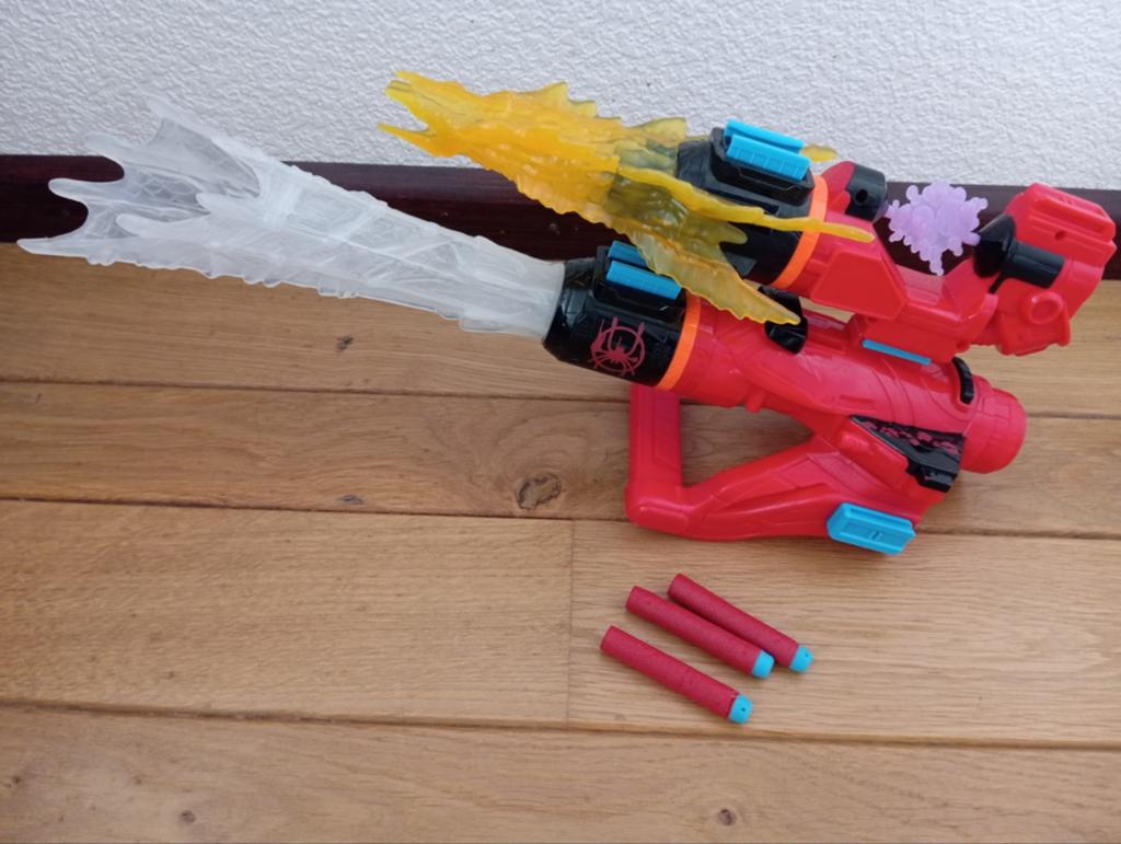 Nerf Assemble Gear Spiderman Blaster met pijltjes, Ophalen of Verzenden