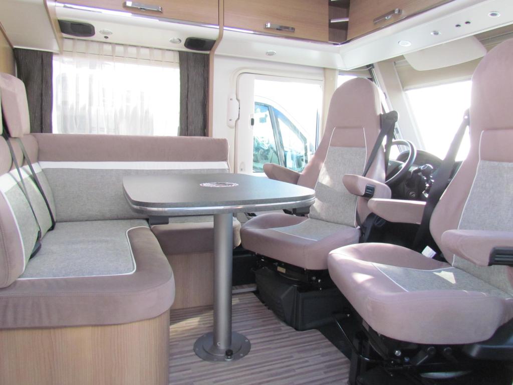 Malibu I 441 LE Lengtebedden, Caravans en Kamperen, Campers, Integraal, Fiat, Tot en met 2, L-zit