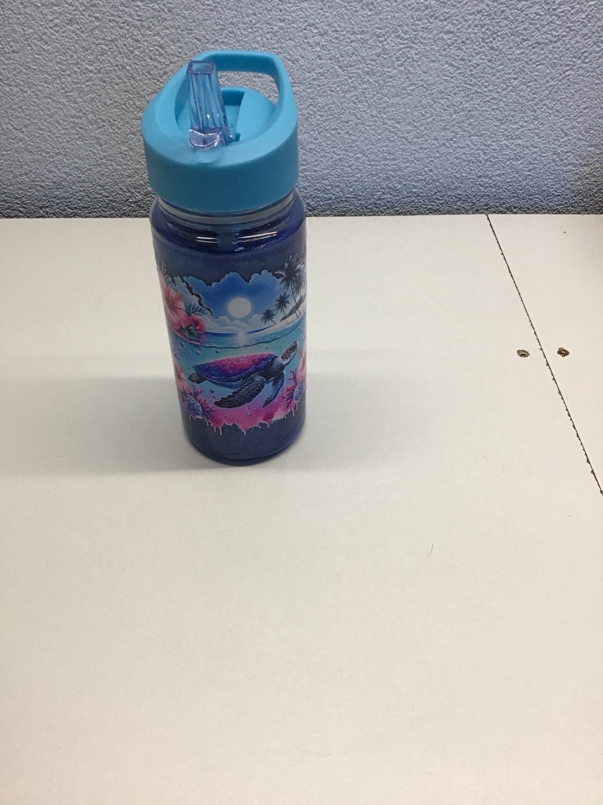 Leuke drinkfles met schildpad en strandprint, Overige typen, Verzenden, Kunststof, Nieuw