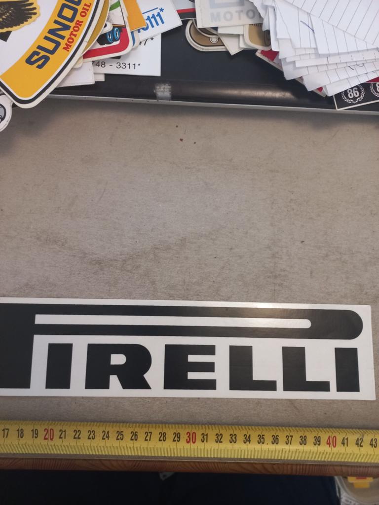 Pirelli/groot, Verzamelen, Ophalen of Verzenden, Zo goed als nieuw