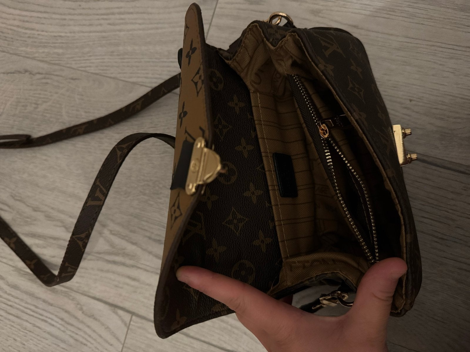 Leuke Louis Vuitton look-alike tas - Nooit gebruikt, Verzenden, Nieuw, Bruin, Schoudertasje