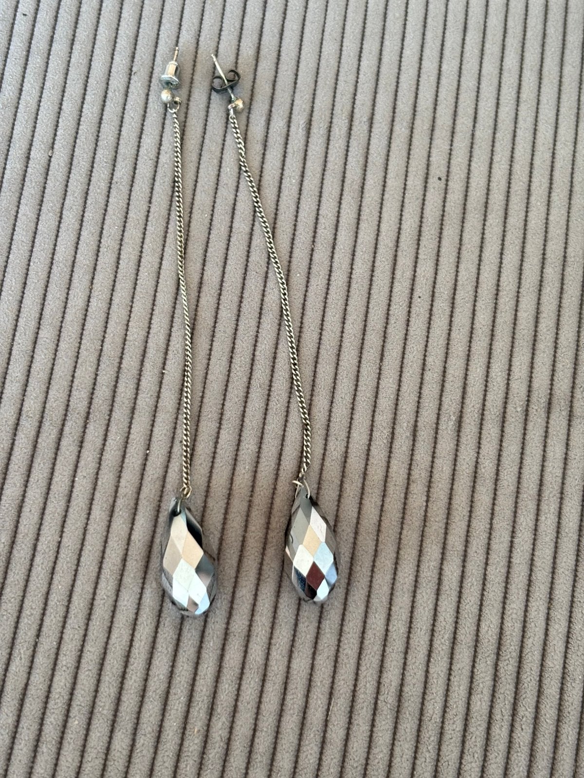 Mooie Lange oorbellen, Ophalen of Verzenden, Zo goed als nieuw, Overige materialen, Hangers