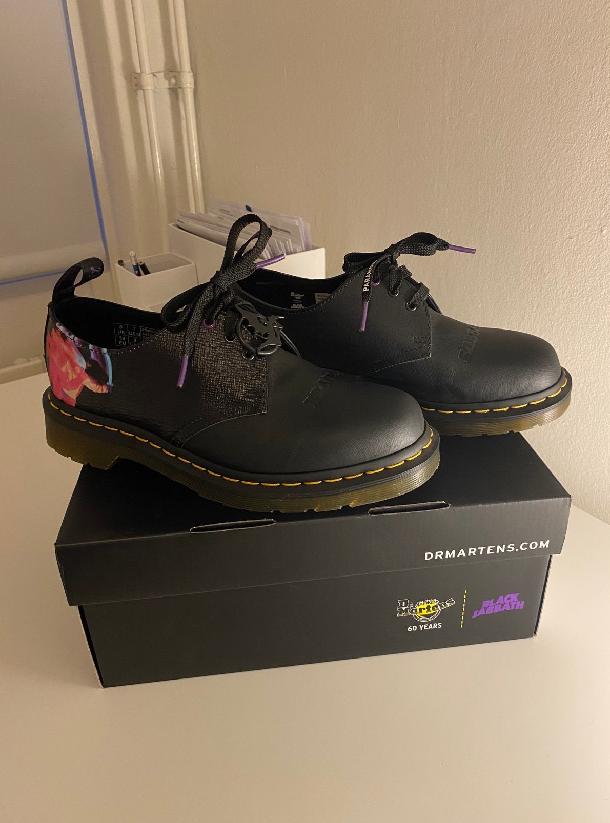 Dr. Martens x Black Sabbath maat 39, Kleding | Dames, Schoenen, Zwart, Overige typen, Nieuw, Ophalen of Verzenden