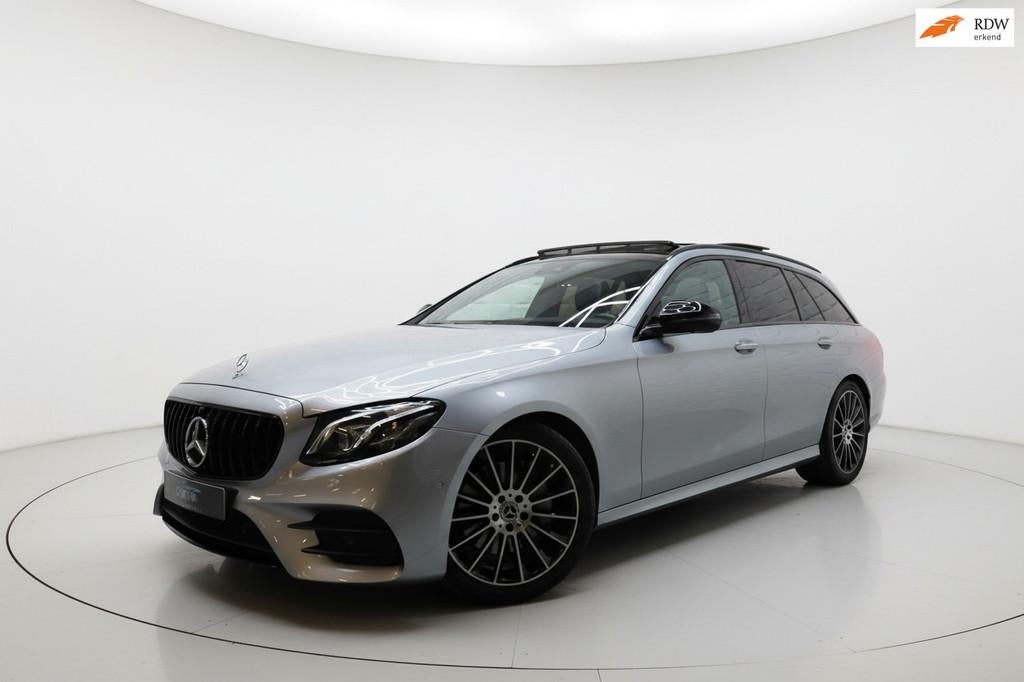 Mercedes-Benz E-klasse Estate 200 AMG NIGT PANO 360 BURM, Auto's, Automaat, Achterwielaandrijving, 4 cilinders, Leder