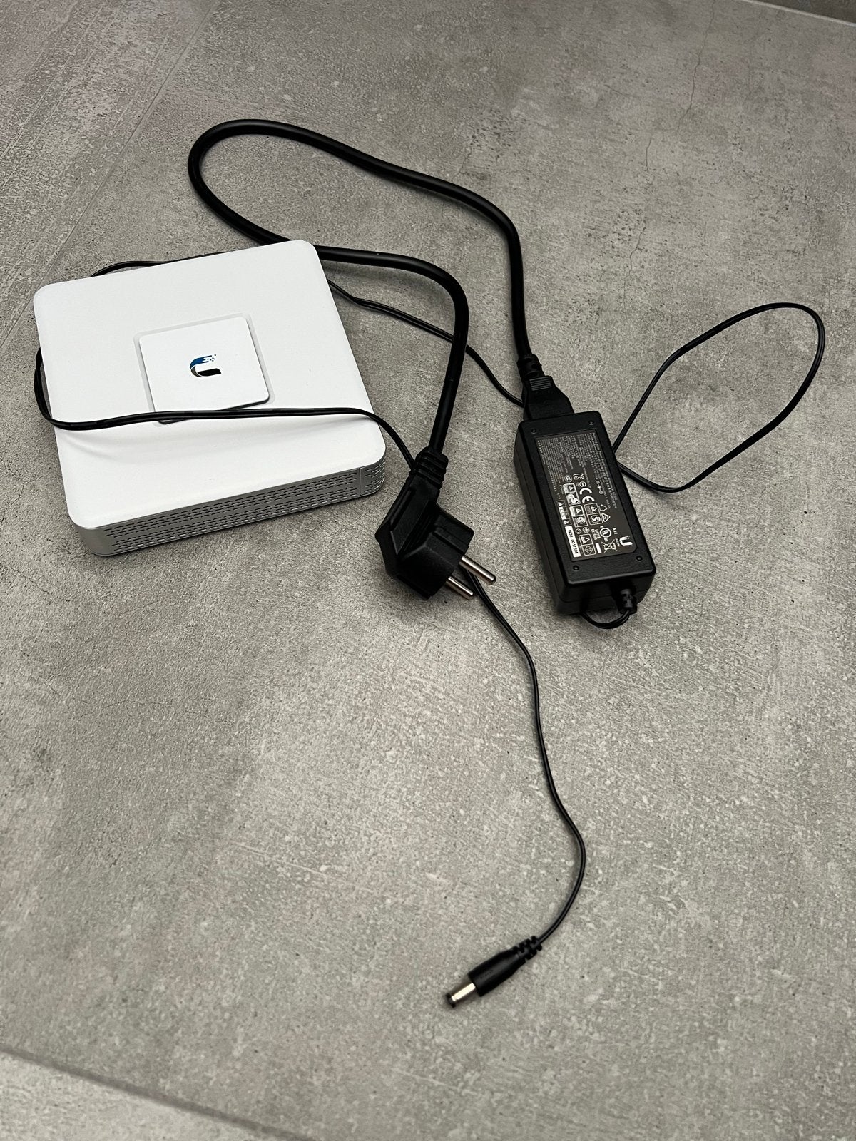 Ubiquiti UniFi Security Gateway (USG3p) Router, Computers en Software, Routers en Modems, Ophalen of Verzenden, Gebruikt, Router