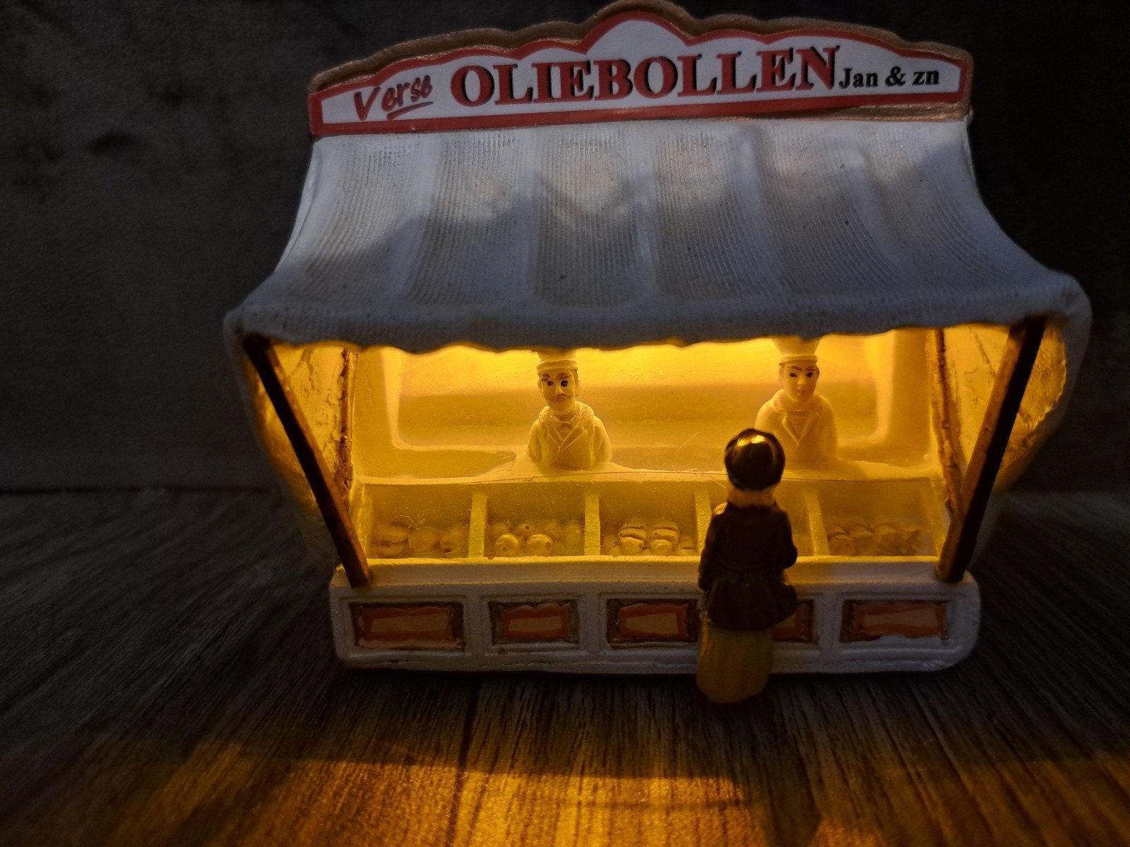 typisch hollands oliebollenkraam, Ophalen, Zo goed als nieuw