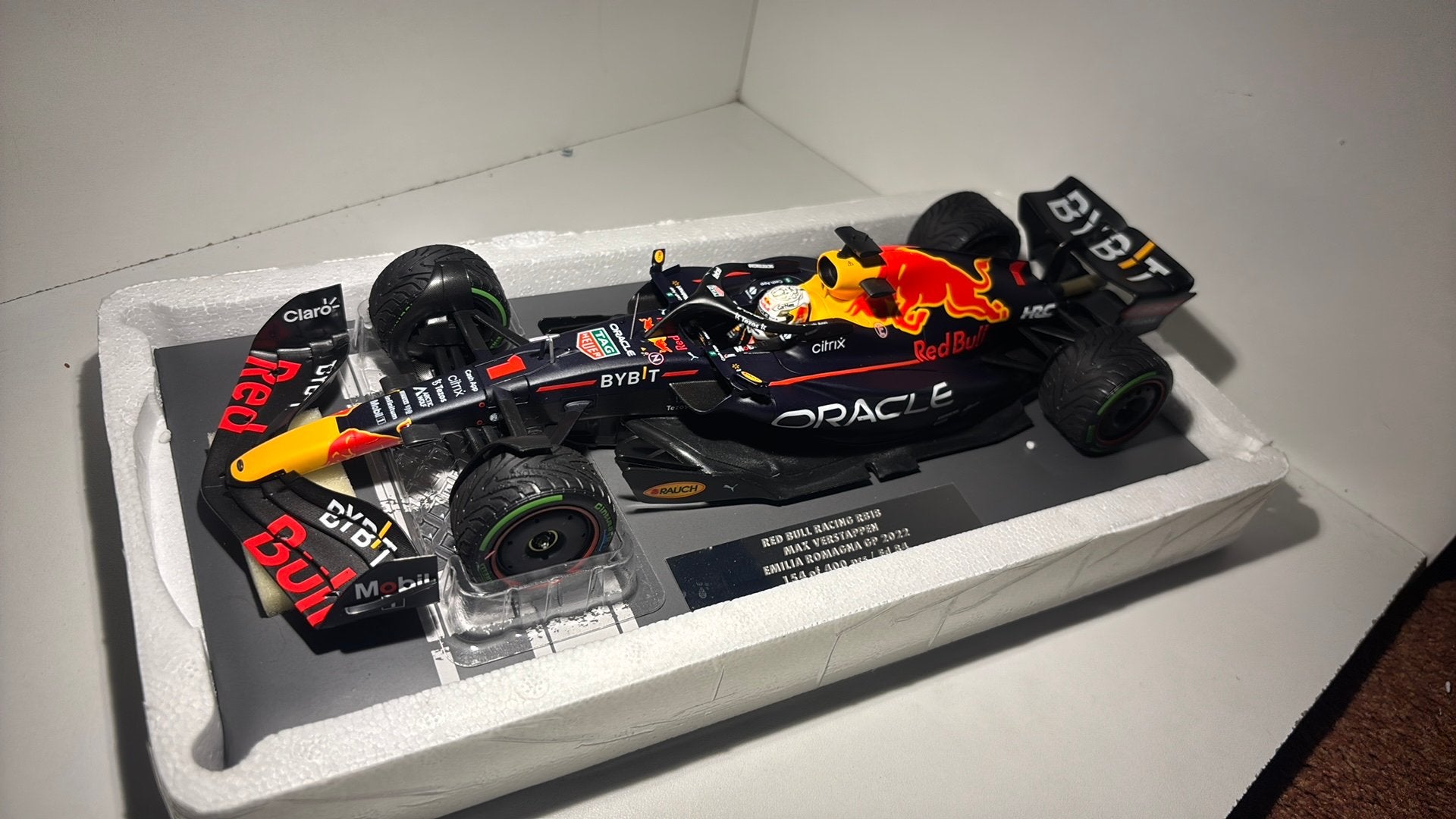 F1 red bull rb18 m. Verstappen emilia romagna 2022 minichamp, Ophalen of Verzenden, MiniChamps, A, A