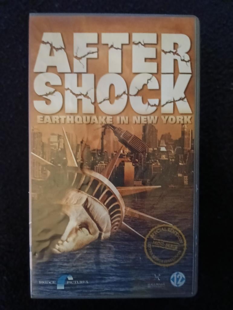 Aftershock Dubbele VHS, Vanaf 16 jaar, Ophalen of Verzenden, Zo goed als nieuw, Horror