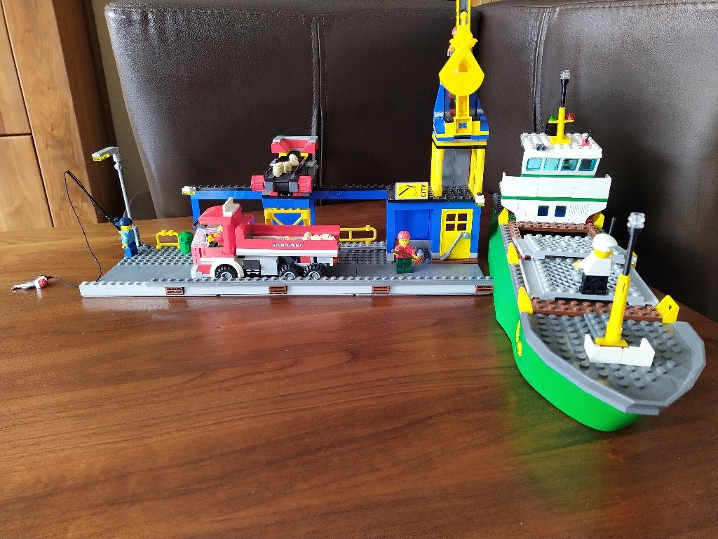 Lego Haven 4645 incusief steiger, Ophalen of Verzenden, Zo goed als nieuw