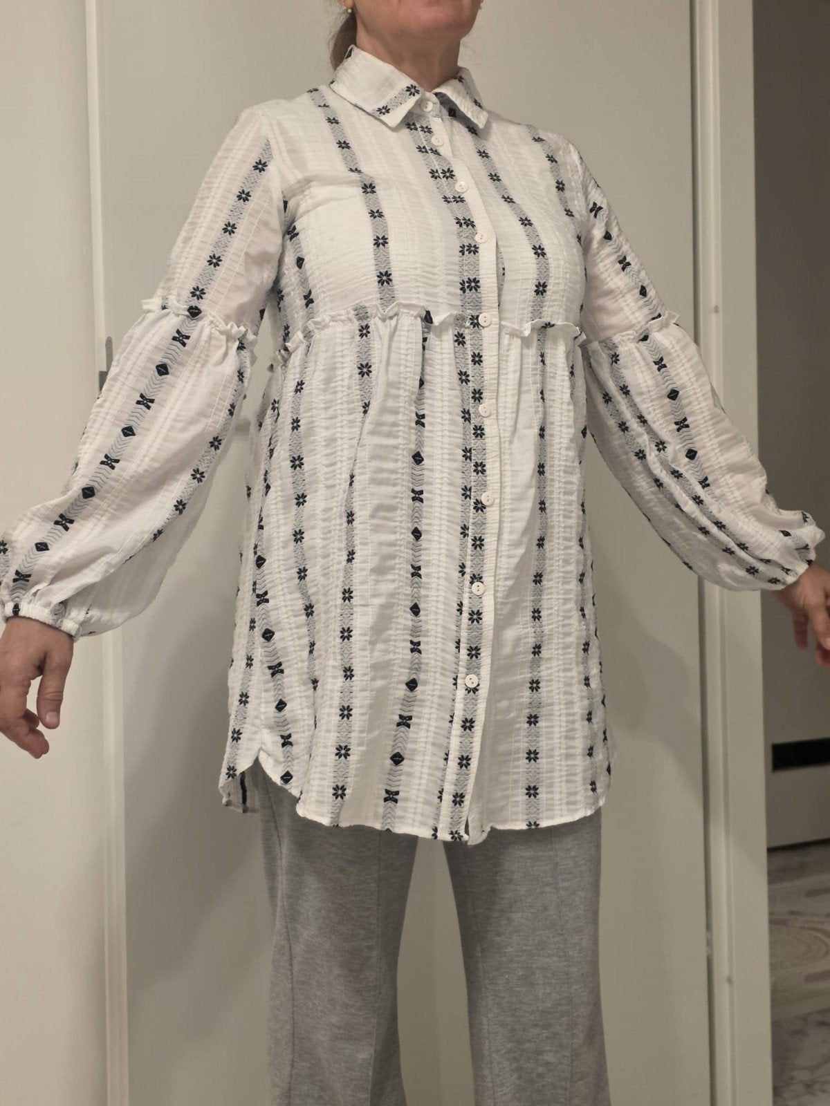 Zwart-witte tuniek, zo goed als nieuw., Ophalen of Verzenden, Zo goed als nieuw, Maat 38/40 (M), Zwart