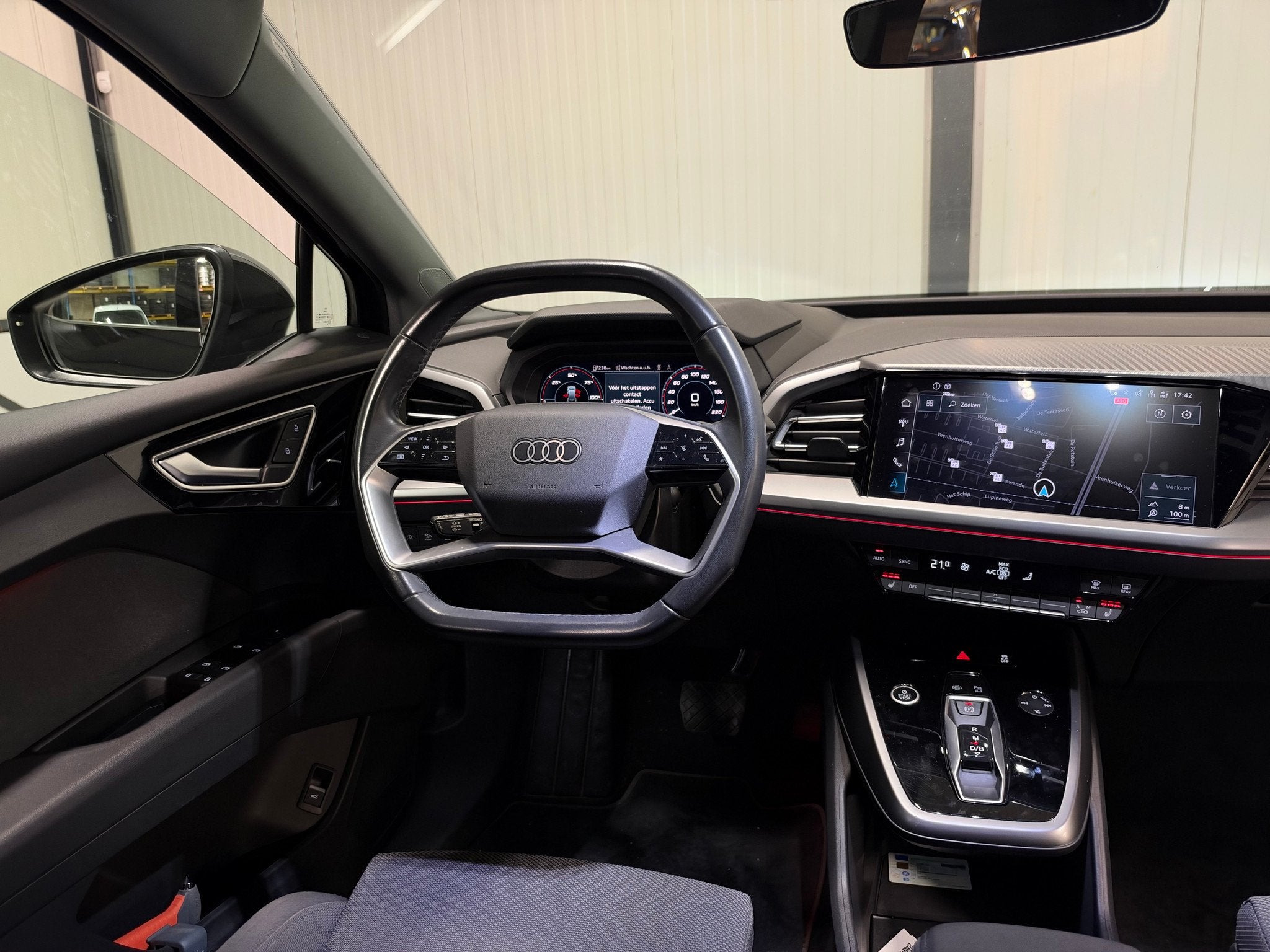 Audi Q4 40 Launch Advanced Plus 77kWh | SOH 93% | Navi | Cam, Auto's, Automaat, 0 cilinders, Gebruikt, Overige modellen