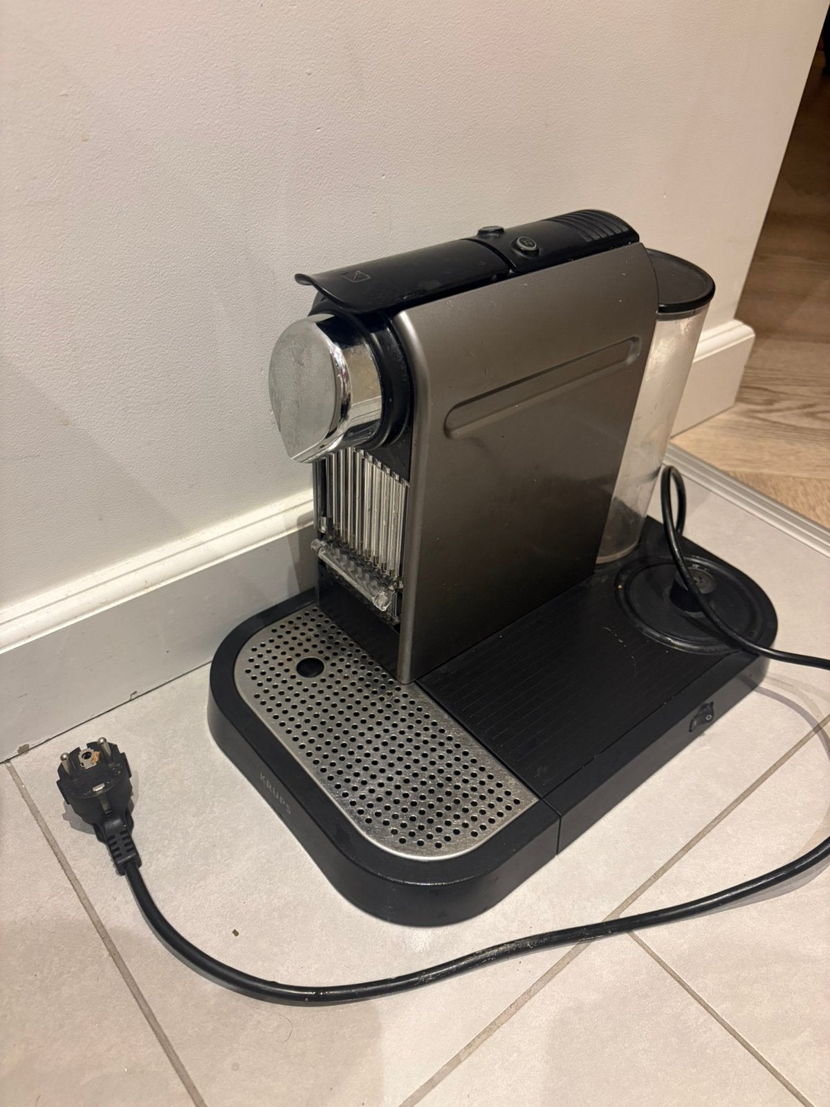 Nespresso Krups koffiezetapparaat, Ophalen, Koffiepads en cups, Gebruikt, Espresso apparaat