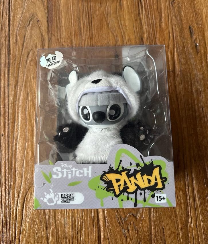 Disney Stitch Panda Limited Edition Vinyl Pluche Figuur, Ophalen of Verzenden, Nieuw
