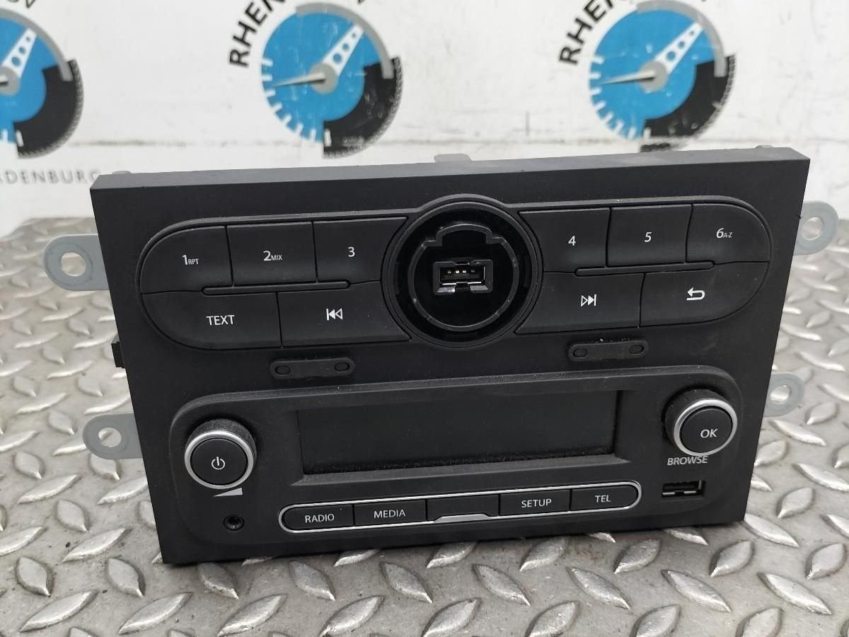 RENAULT TWINGO SCE 1.0  RADIO 2015, Auto-onderdelen, Ophalen of Verzenden, Gebruikt, Stiba lid