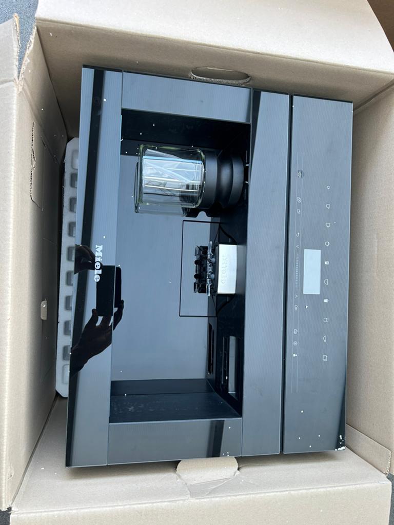 Miele koffiemachine nieuw in doos !!!, Ophalen of Verzenden, Nieuw, Koffiemachine