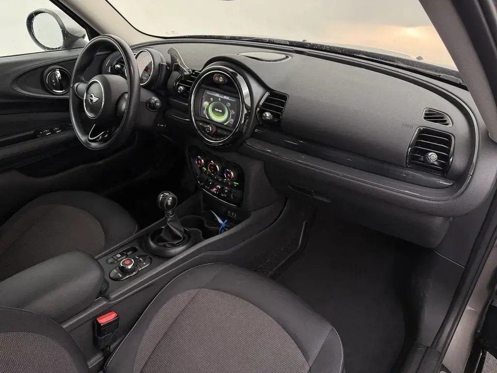 Mini Clubman 1.5 One Chili, Voorwielaandrijving, Gebruikt, Verwarmde buitenspiegels, Leder en Stof