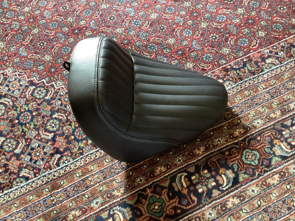 Harley Street Bob solo zadel 2018-2026, Ophalen of Verzenden, Gebruikt
