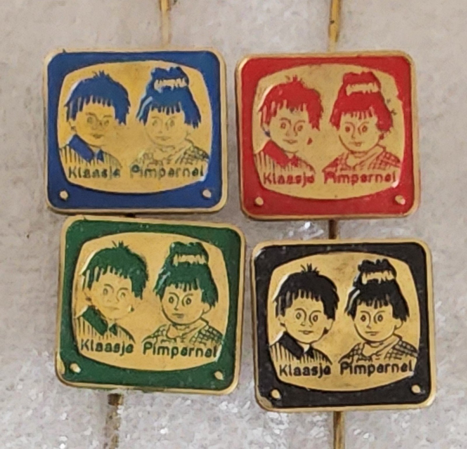 4 Klaasje Pimpernel Speldjes - Vintage Collectie, Ophalen of Verzenden, Gebruikt, Figuurtje, Speldje of Pin
