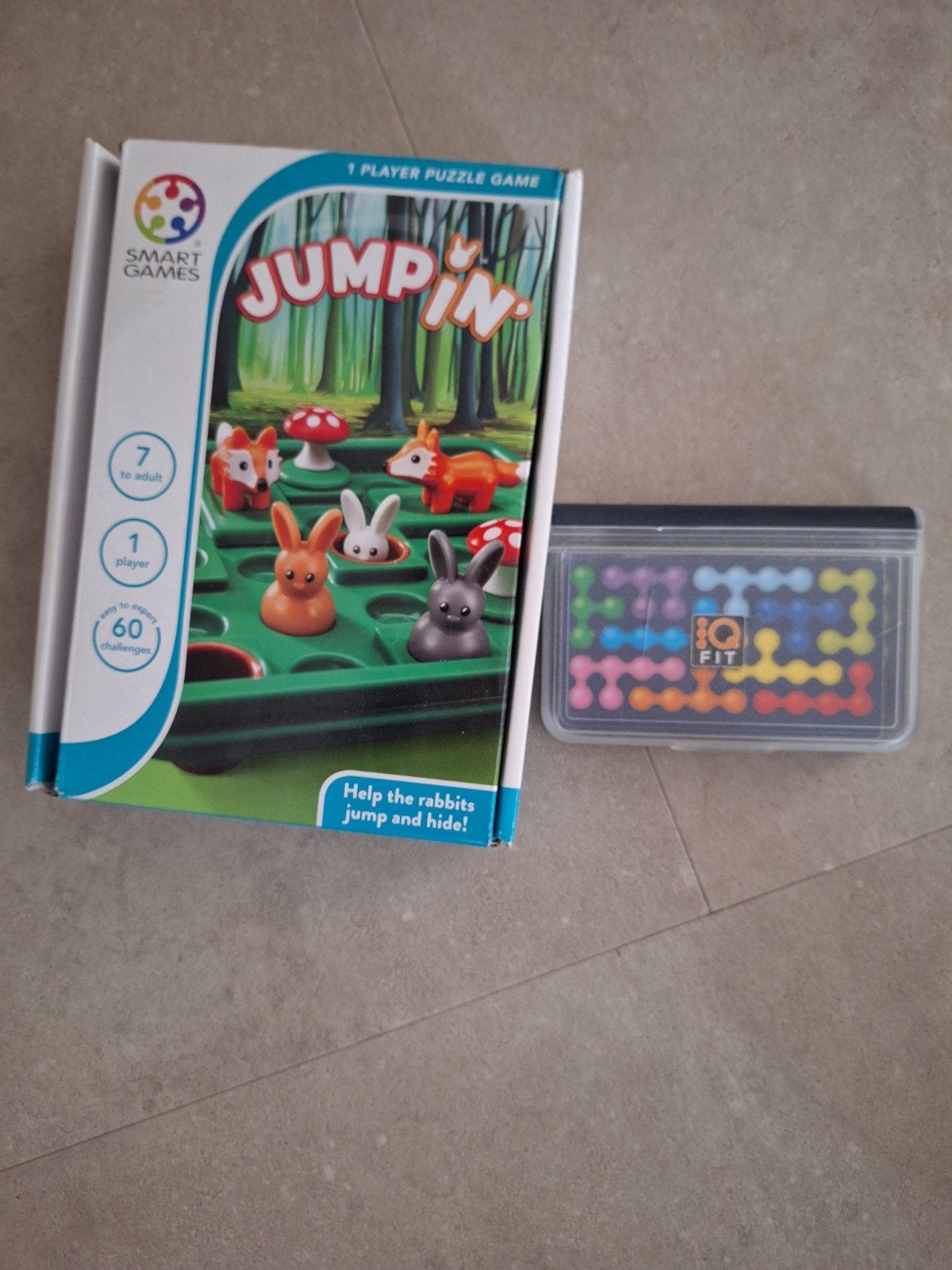Twee smartgames, Ophalen