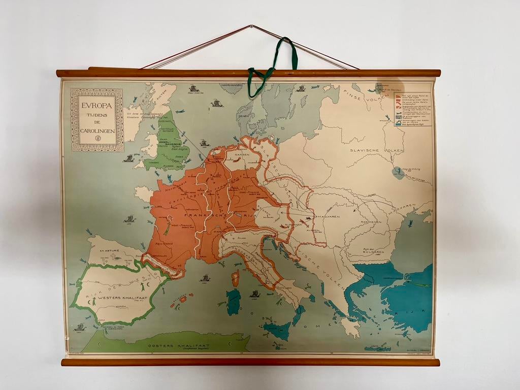 Historische Schoolkaart Europa tijdens de Karolingen, Boeken, Gelezen, Voor 1800, Ophalen of Verzenden, Landkaart