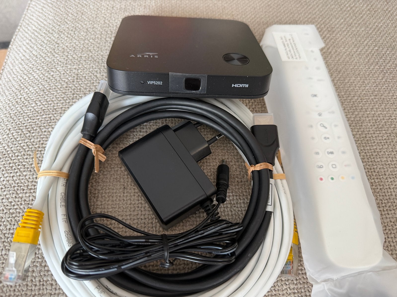ARRIS VIP5202 Solcon TV ontvanger, NIEUW COMPLEET IN DOOS!, Ophalen of Verzenden, Nieuw, HDMI, 1500 GB of meer