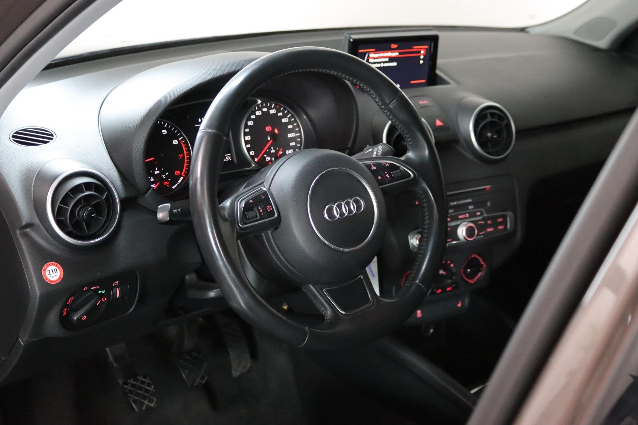 Audi A1 Sportback 1.0 TFSI S-line LED BOSE, Bluetooth, Stoel, Auto's, Stof, 95 pk, 999 cc, 750 kg