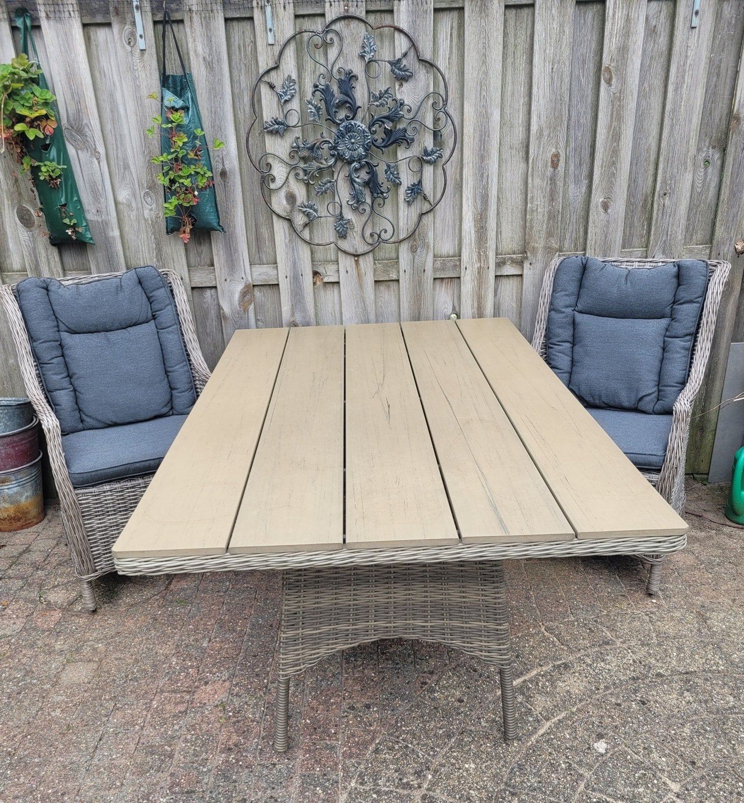 tuinset tuintafel met 4 stoelen met kussens, Ophalen, Gebruikt, Stoel