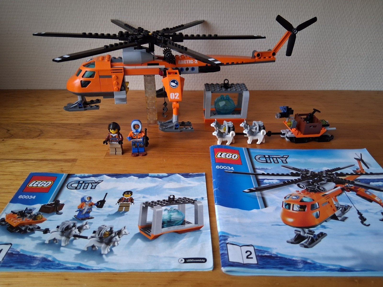 LEGO City
Arctic Helikopterkraan 60034 complete set +boekjes, Kinderen en Baby's, Speelgoed | Duplo en Lego, Zo goed als nieuw