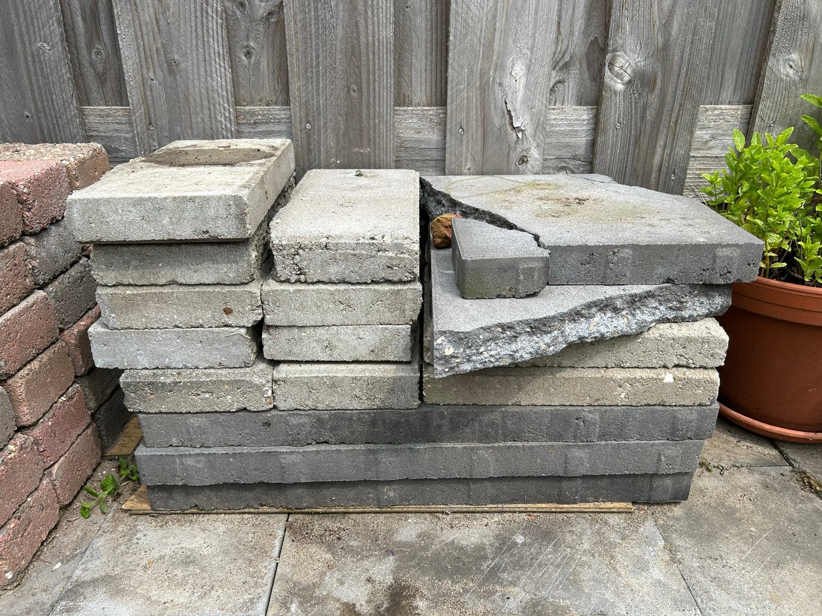 Gratis gebruikte terrastegels, Ophalen, Gebruikt, Minder dan 5 m², Beton