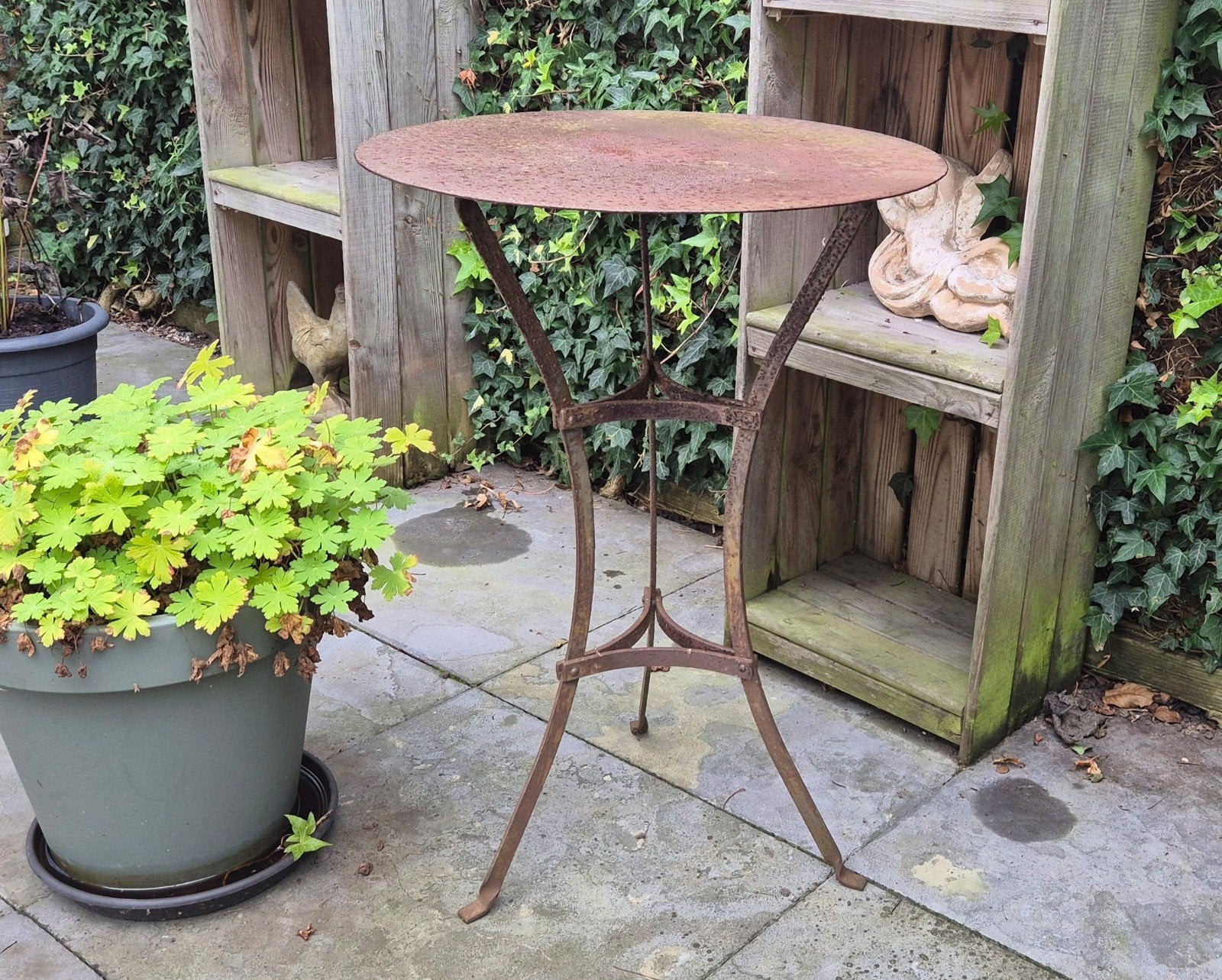 Brocante gietijzeren franse  bistrotafel - roestig, Ophalen